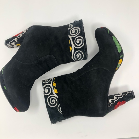 Artemis Colette Embroidered Booties sz 39 - Picture 3 of 5